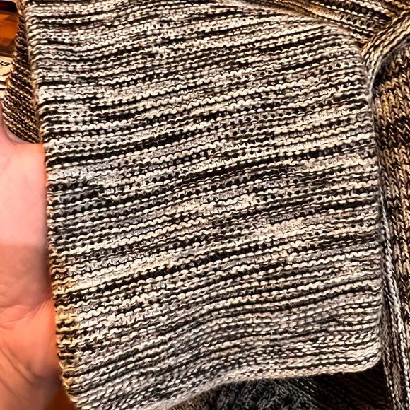 Apt 9 Knit Black & White Button Up Sweater Women’s Size Large #E16 - Picture 12 of 12